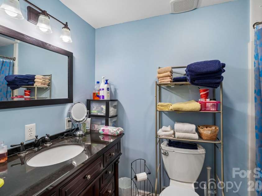 210 Leigh Anne Lane, Horse Shoe, NC 28742.  MLS# CAR4411081, YatesRealty ID 41430. 