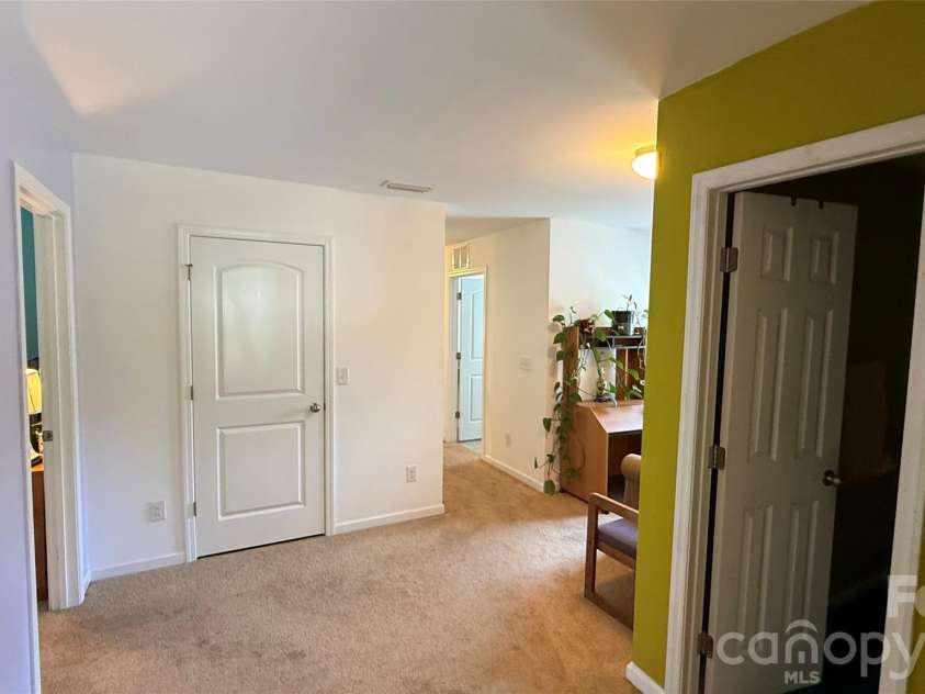 7736 Ponderosa Lane, Charlotte, NC 28215.  MLS# CAR4411529, YatesRealty ID 41432. 