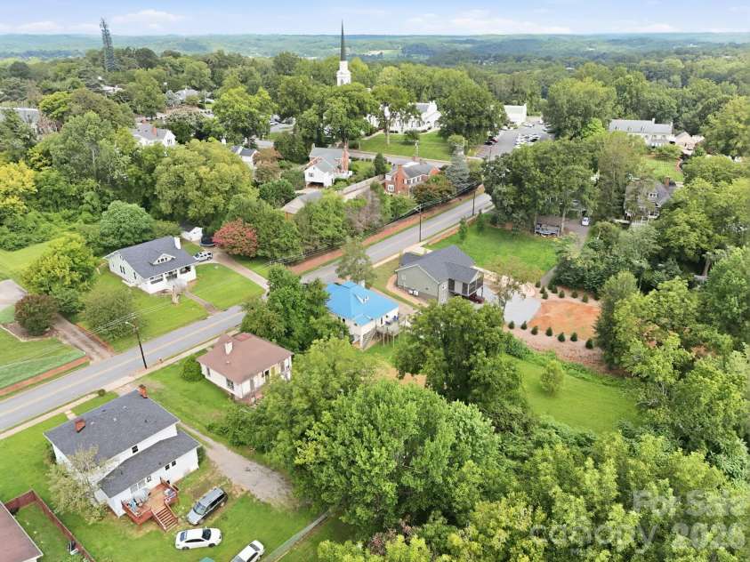 107 Burkemont Avenue, Morganton, NC 28655.  MLS# CAR4411531, YatesRealty ID 41433. 