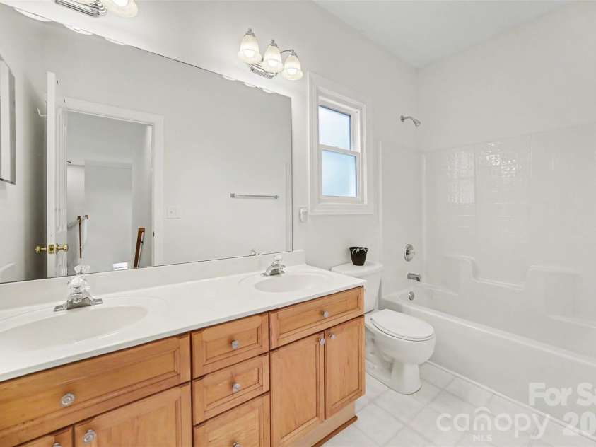11511 Innes Court, Charlotte, NC 28277.  MLS# CAR4409523, YatesRealty ID 41434. 