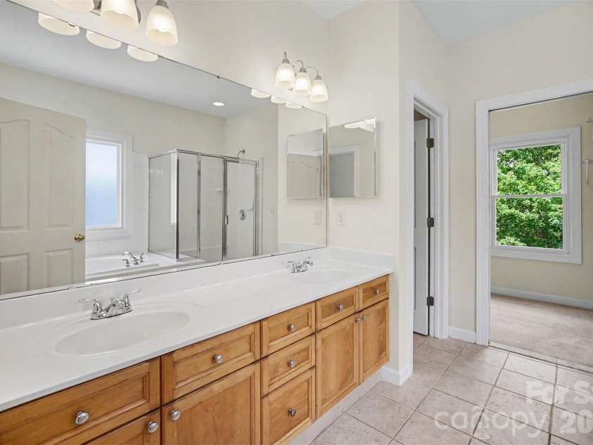 11511 Innes Court, Charlotte, NC 28277.  MLS# CAR4409523, YatesRealty ID 41434. 