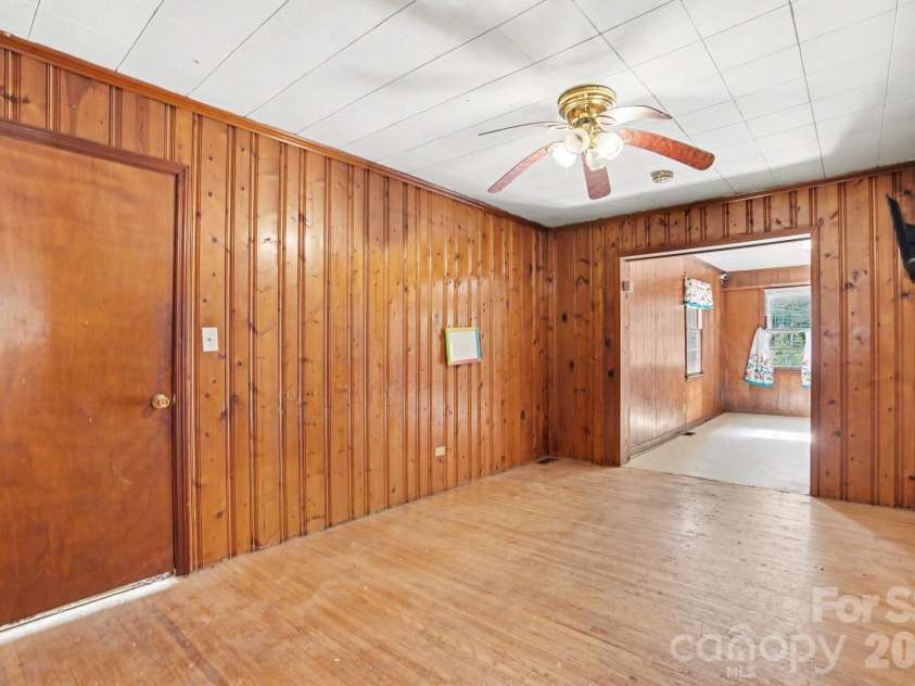 105 Shelton Circle, Wadesboro, NC 28170.  MLS# CAR4411240, YatesRealty ID 41436. 