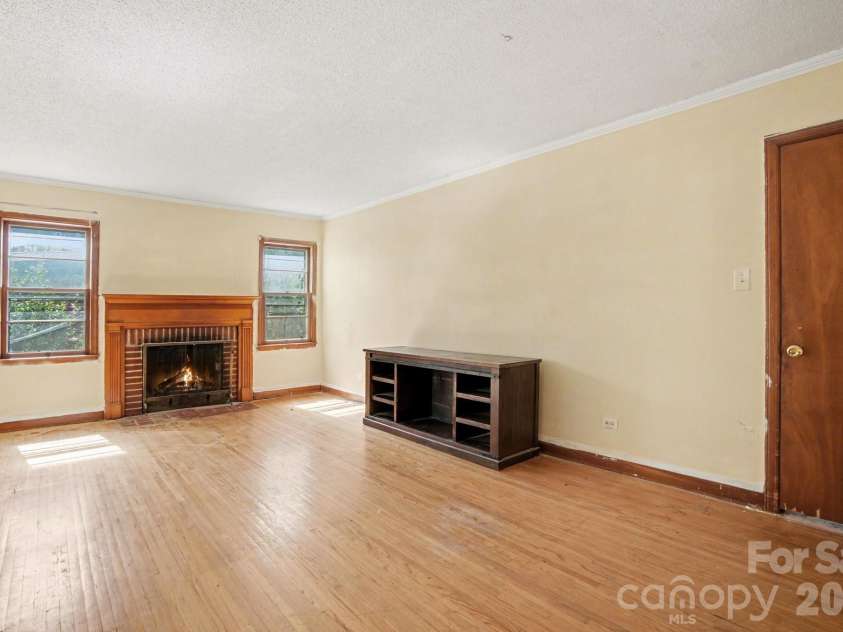 105 Shelton Circle, Wadesboro, NC 28170.  MLS# CAR4411240, YatesRealty ID 41436. 
