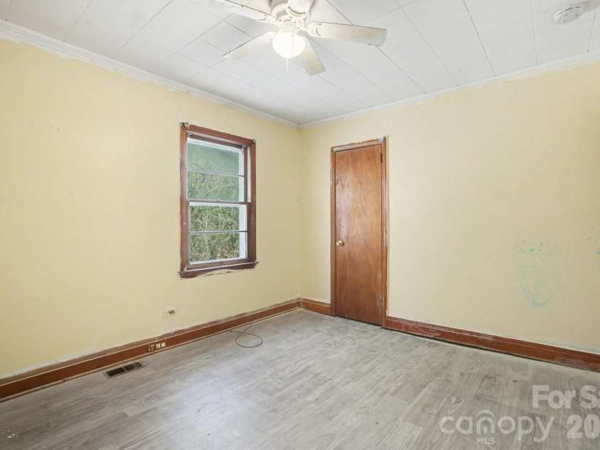 105 Shelton Circle, Wadesboro, NC 28170.  MLS# CAR4411240, YatesRealty ID 41436. 