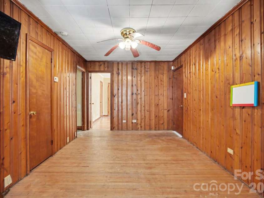 105 Shelton Circle, Wadesboro, NC 28170.  MLS# CAR4411240, YatesRealty ID 41436. 