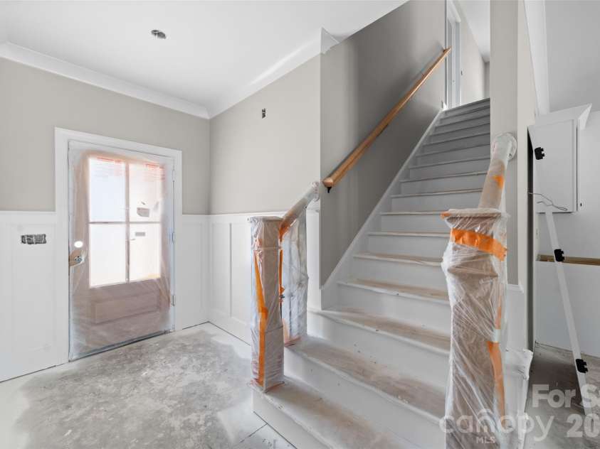 153 Canton Drive, Lexington, NC 27295.  MLS# CAR4411279, YatesRealty ID 41437. 
