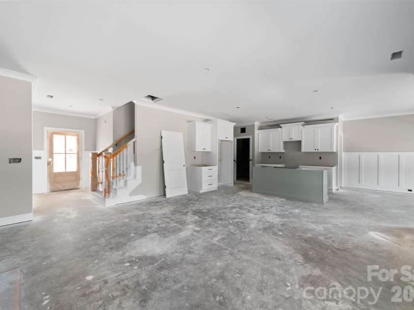 153 Canton Drive, Lexington, NC 27295.  MLS# CAR4411279, YatesRealty ID 41437. 