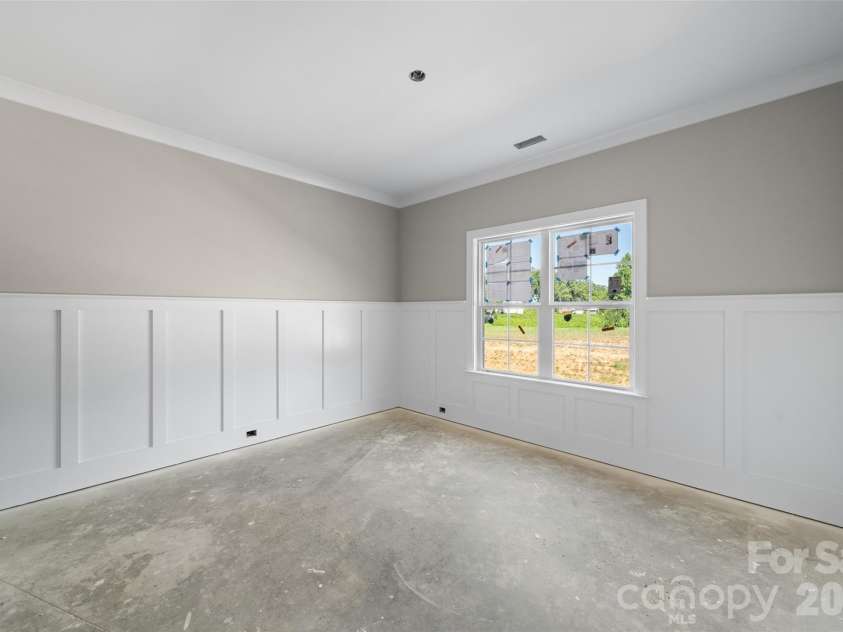 153 Canton Drive, Lexington, NC 27295.  MLS# CAR4411279, YatesRealty ID 41437. 