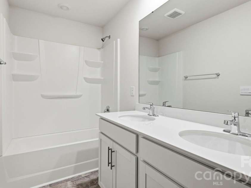 73 Ridgehaven Drive, Waynesville, NC 28786.  MLS# CAR4411544, YatesRealty ID 41439. 