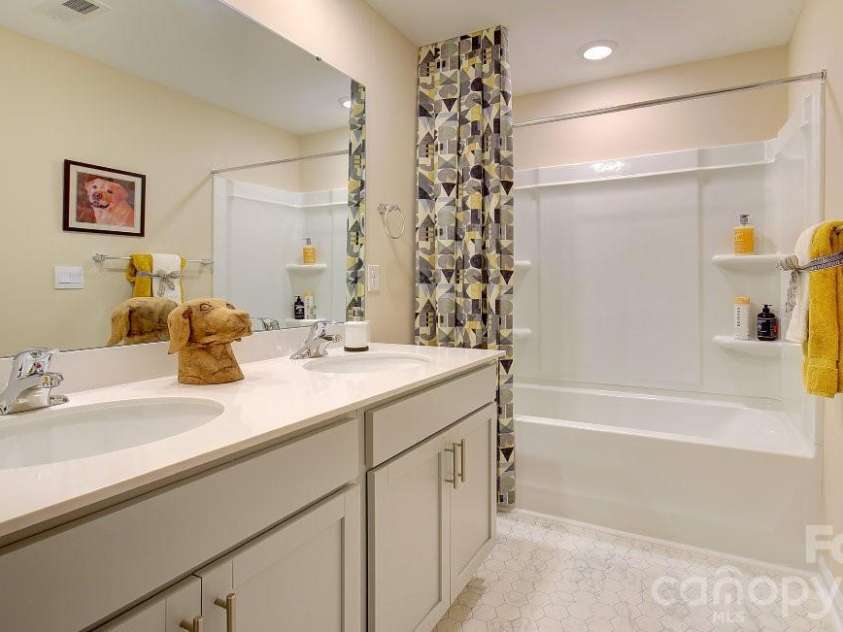 73 Ridgehaven Drive, Waynesville, NC 28786.  MLS# CAR4411544, YatesRealty ID 41439. Photos are representative