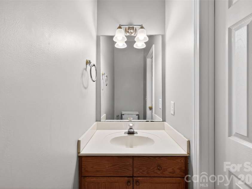 1906 Decatur Court, Charlotte, NC 28213.  MLS# CAR4330083, YatesRealty ID 4144. 