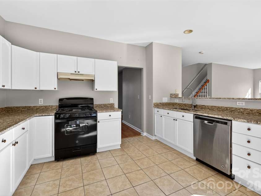 1906 Decatur Court, Charlotte, NC 28213.  MLS# CAR4330083, YatesRealty ID 4144. 