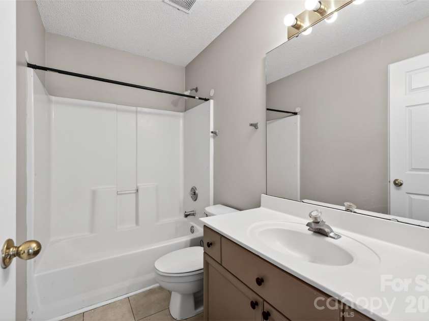 1906 Decatur Court, Charlotte, NC 28213.  MLS# CAR4330083, YatesRealty ID 4144. 