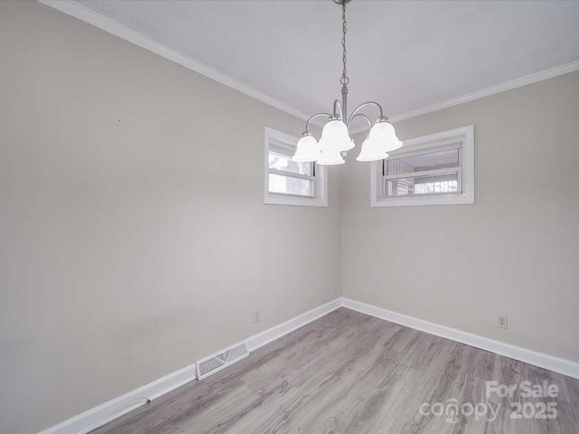 516 Lakeview Drive, Wadesboro, NC 28170.  MLS# CAR4238752, YatesRealty ID 4144. 