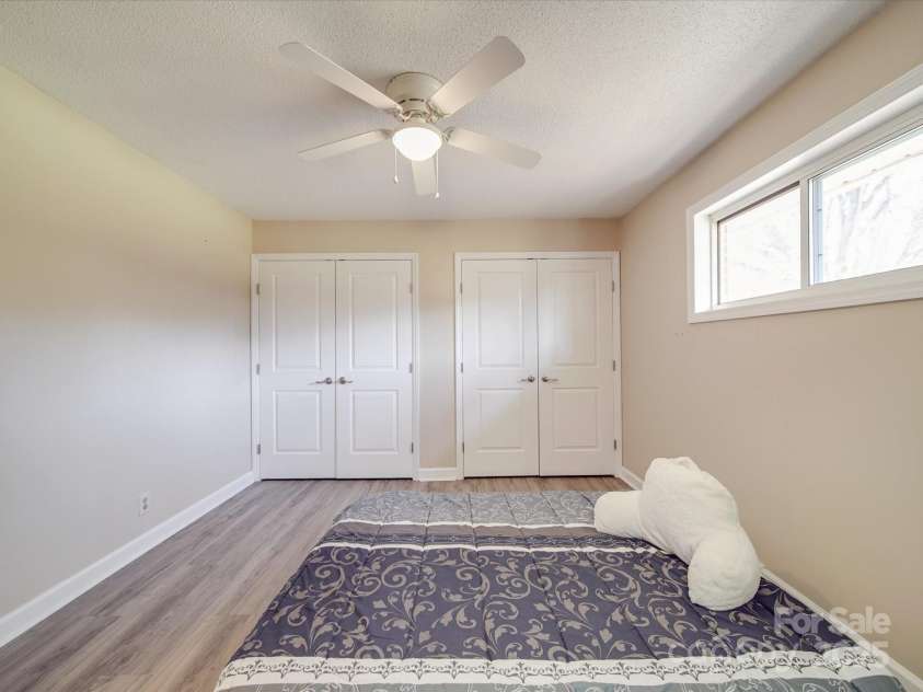 516 Lakeview Drive, Wadesboro, NC 28170.  MLS# CAR4238752, YatesRealty ID 4144. 