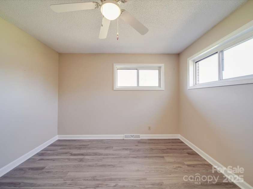 516 Lakeview Drive, Wadesboro, NC 28170.  MLS# CAR4238752, YatesRealty ID 4144. 