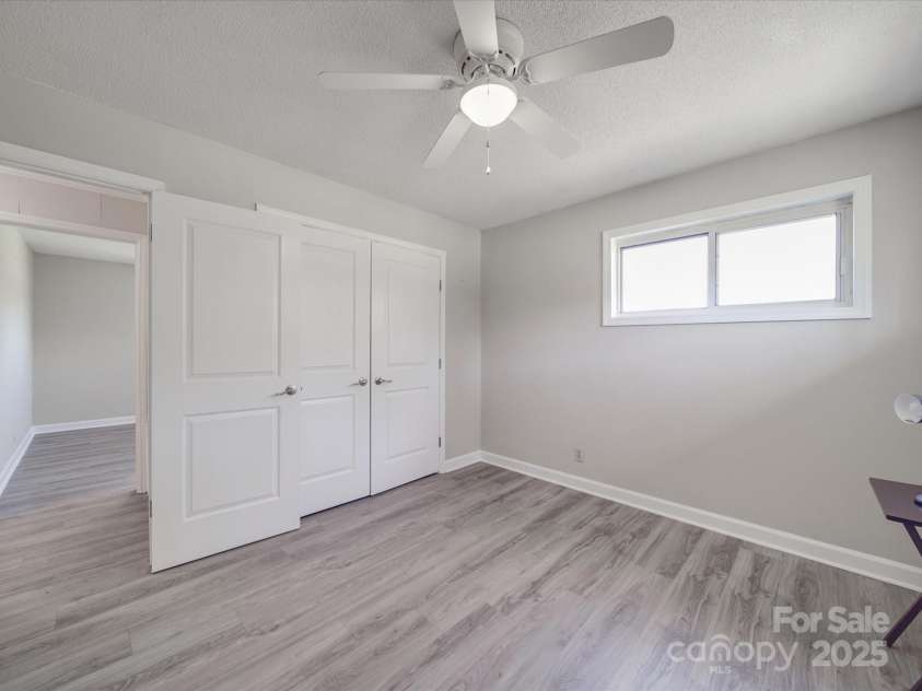 516 Lakeview Drive, Wadesboro, NC 28170.  MLS# CAR4238752, YatesRealty ID 4144. 