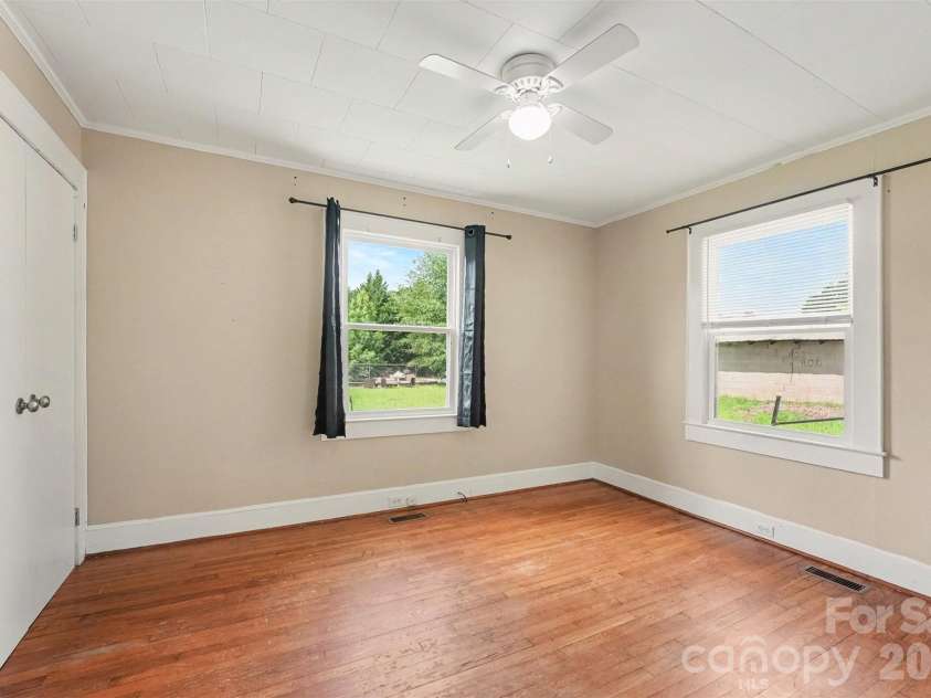 1102 Desoto Avenue, Kannapolis, NC 28083.  MLS# CAR4409858, YatesRealty ID 41441. 