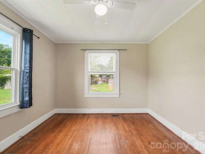 1102 Desoto Avenue, Kannapolis, NC 28083.  MLS# CAR4409858, YatesRealty ID 41441. 