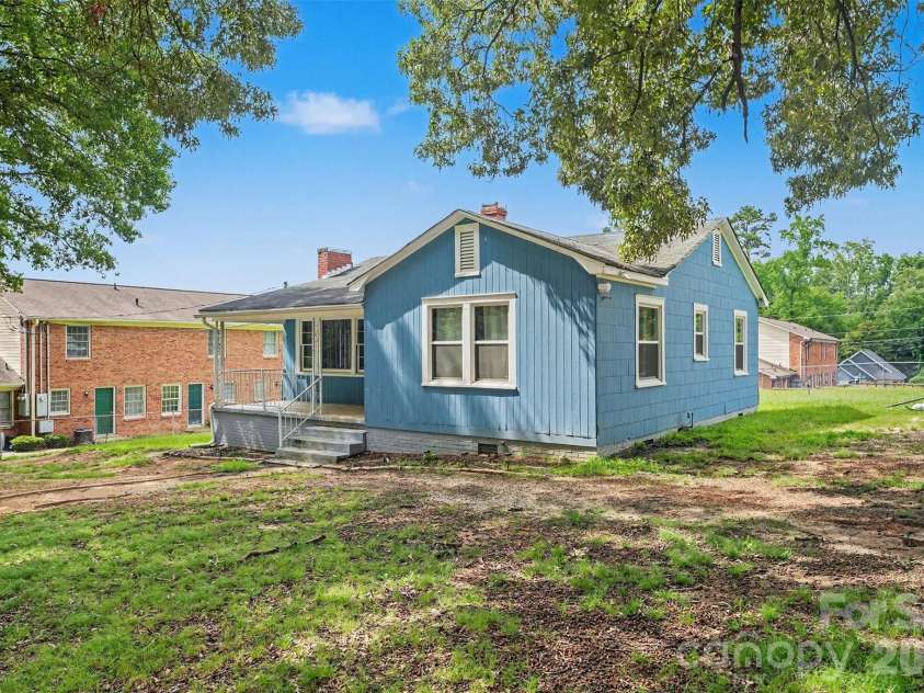 1102 Desoto Avenue, Kannapolis, NC 28083.  MLS# CAR4409858, YatesRealty ID 41441. 