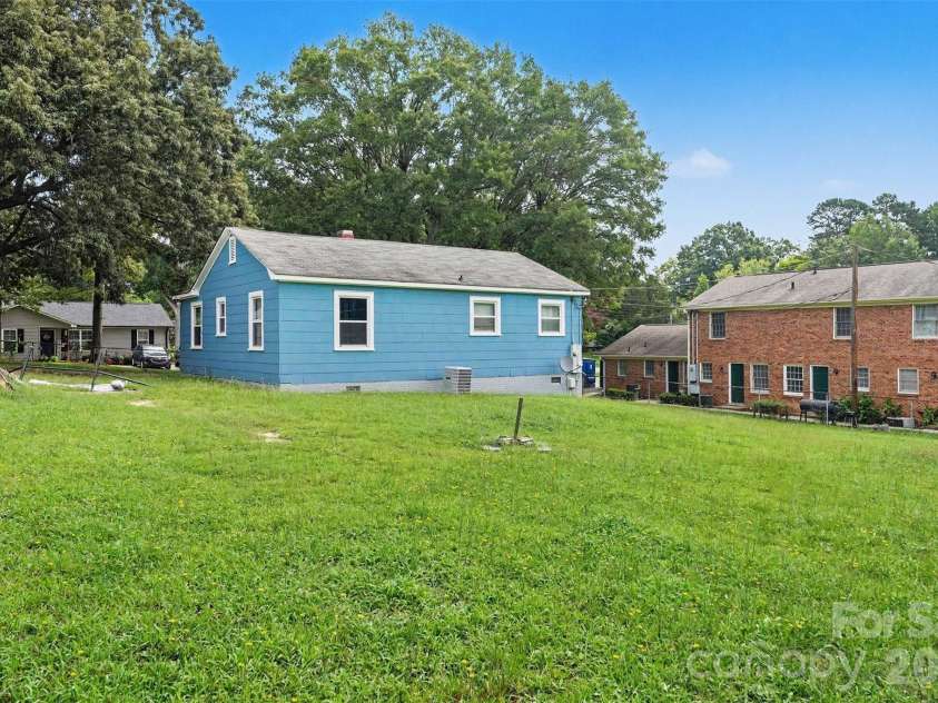 1102 Desoto Avenue, Kannapolis, NC 28083.  MLS# CAR4409858, YatesRealty ID 41441. 