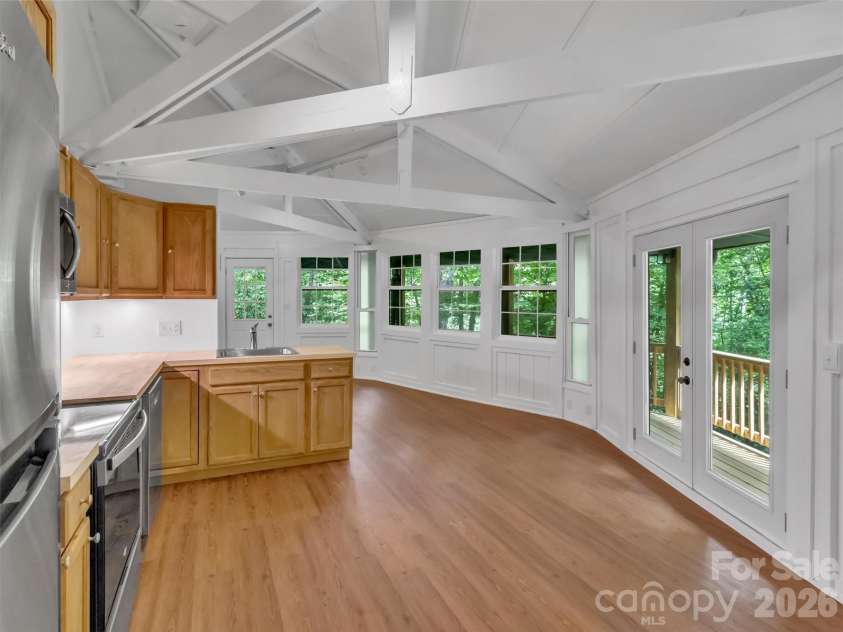 477 Mountain Forest Estate, Sylva, NC 28779.  MLS# CAR4409582, YatesRealty ID 41443. 