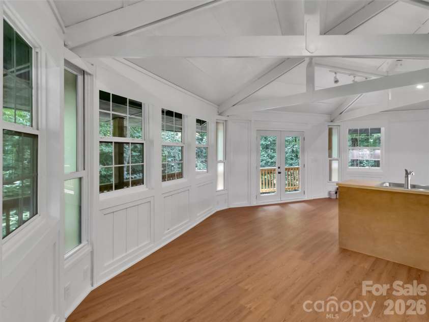 477 Mountain Forest Estate, Sylva, NC 28779.  MLS# CAR4409582, YatesRealty ID 41443. 