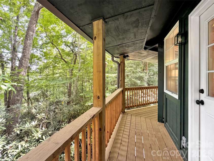 477 Mountain Forest Estate, Sylva, NC 28779.  MLS# CAR4409582, YatesRealty ID 41443. 