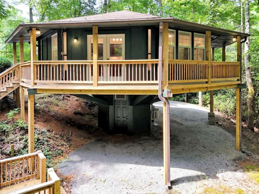477 Mountain Forest Estate, Sylva, NC 28779.  MLS# CAR4409582, YatesRealty ID 41443. 
