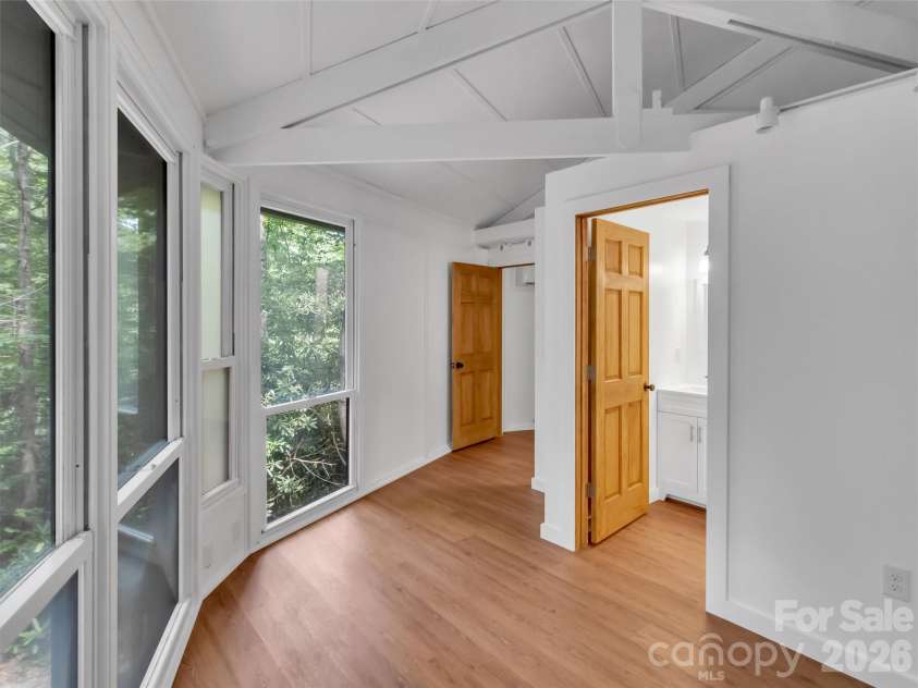 475 Mountain Forest Estate, Sylva, NC 28779.  MLS# CAR4409586, YatesRealty ID 41444. 