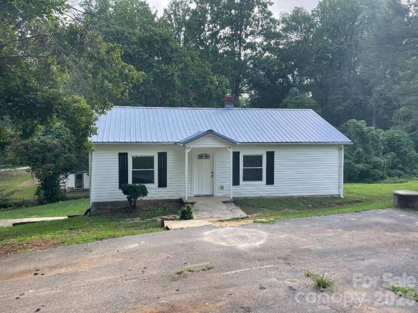 3900 Cook Road, Valdese, NC 28690.  MLS# CAR4410679, YatesRealty ID 41445. 