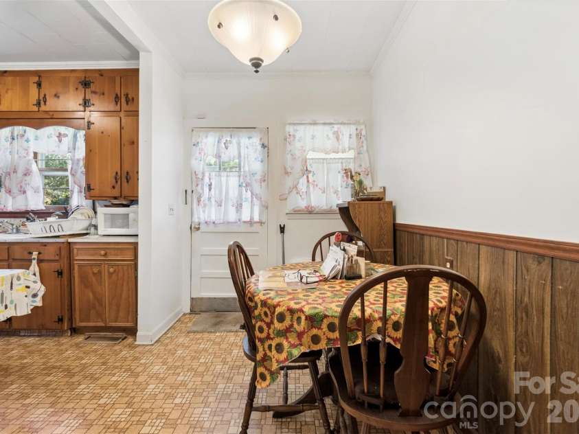 665 Cherry Street, Wadesboro, NC 28170.  MLS# CAR4411532, YatesRealty ID 41449. 