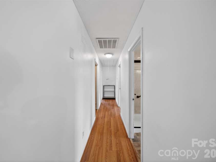 1406 Meandering Lane, Lincolnton, NC 28092.  MLS# CAR4345783, YatesRealty ID 4145. Hallway