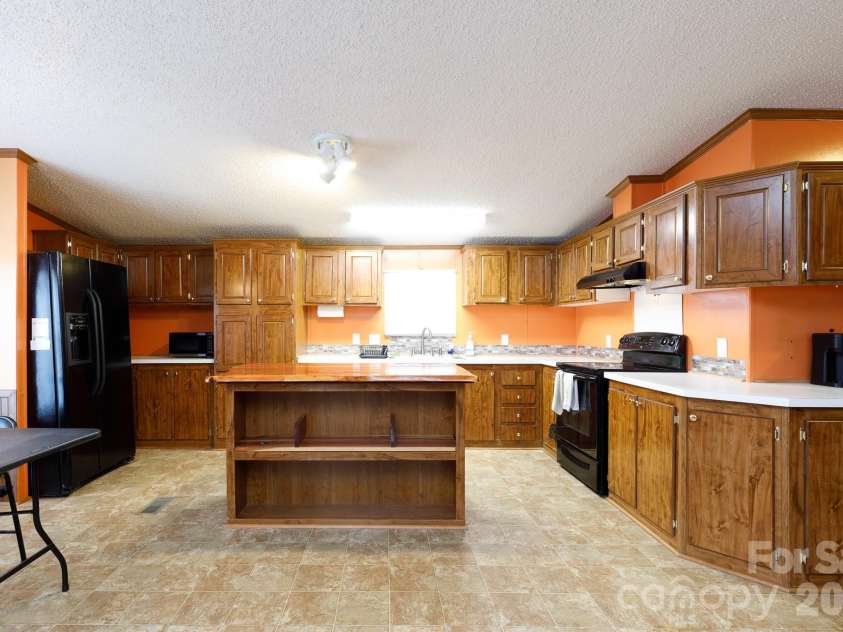 864 Butler Lake Road, Chester, SC 29706.  MLS# CAR4340426, YatesRealty ID 4145. 