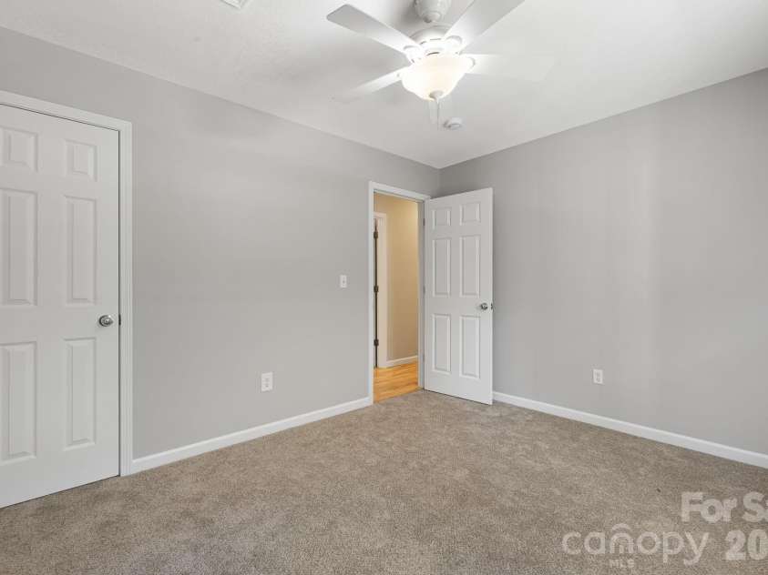 76 Selwyn Road, Asheville, NC 28806.  MLS# CAR4411517, YatesRealty ID 41451. 