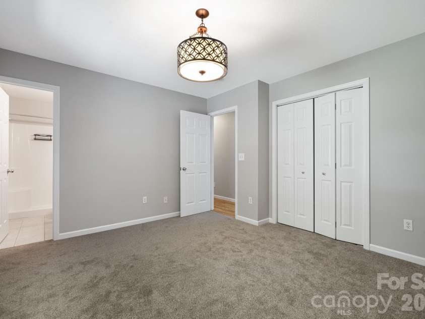 76 Selwyn Road, Asheville, NC 28806.  MLS# CAR4411517, YatesRealty ID 41451. 