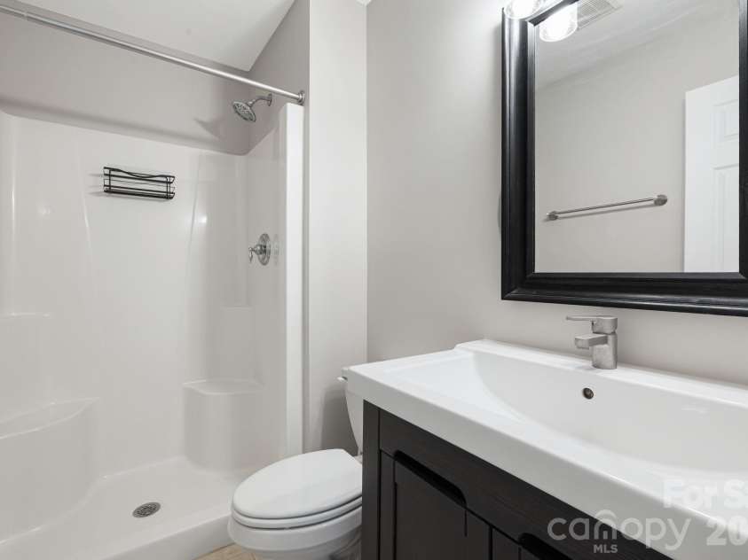 76 Selwyn Road, Asheville, NC 28806.  MLS# CAR4411517, YatesRealty ID 41451. 