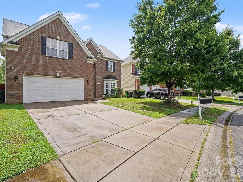 4106 Barclay Forest Drive, Charlotte, NC 28213.  MLS# CAR4411518, YatesRealty ID 41452. 