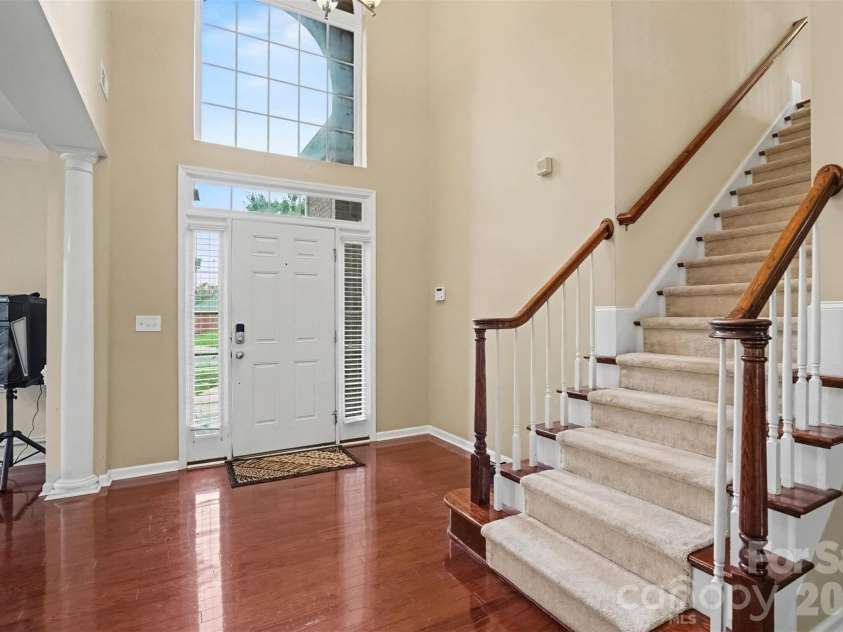4106 Barclay Forest Drive, Charlotte, NC 28213.  MLS# CAR4411518, YatesRealty ID 41452. 