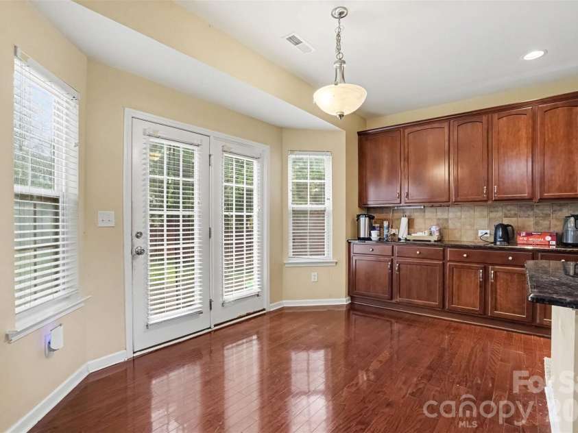 4106 Barclay Forest Drive, Charlotte, NC 28213.  MLS# CAR4411518, YatesRealty ID 41452. 