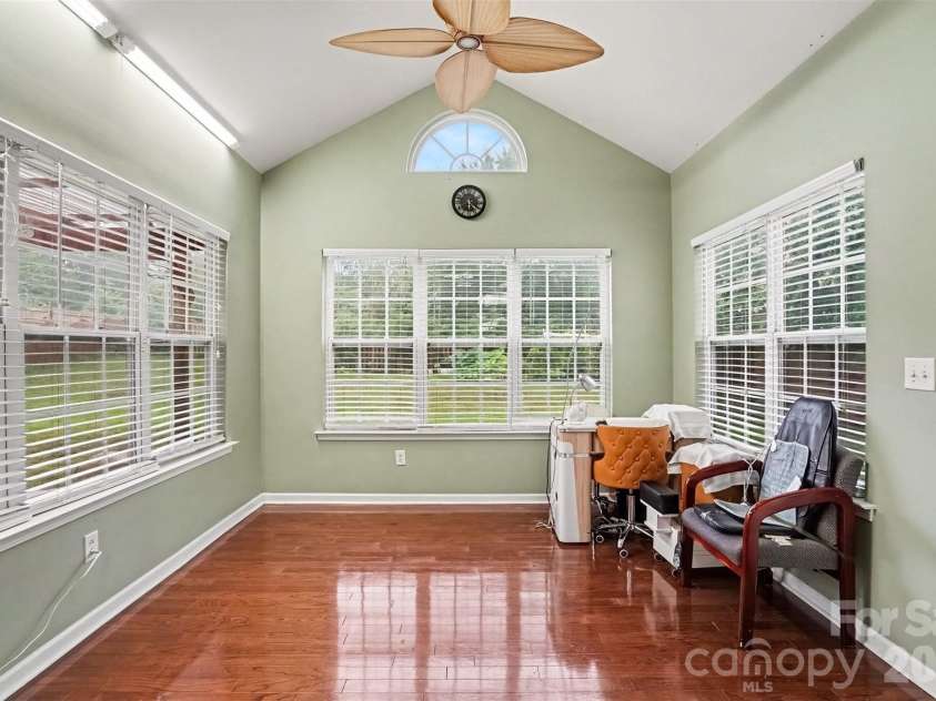 4106 Barclay Forest Drive, Charlotte, NC 28213.  MLS# CAR4411518, YatesRealty ID 41452. 