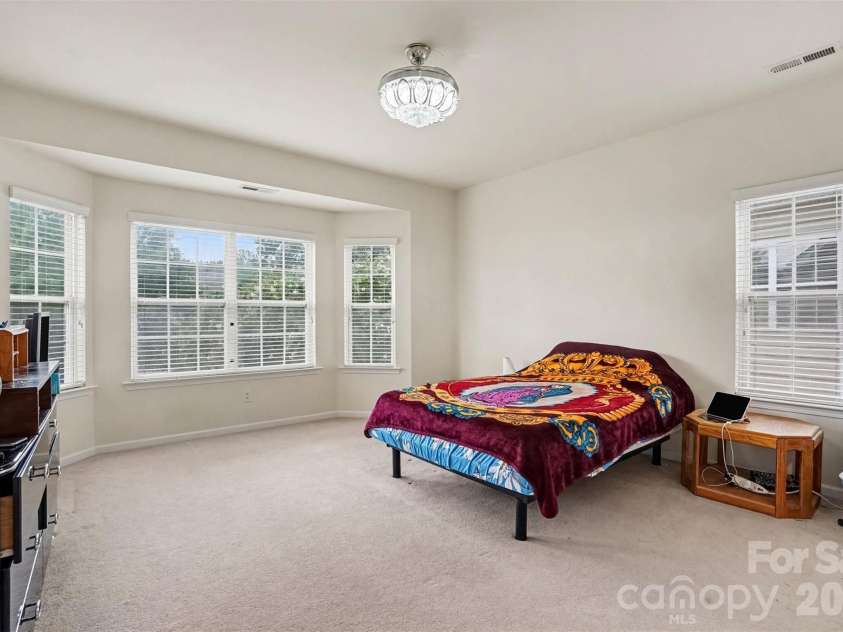4106 Barclay Forest Drive, Charlotte, NC 28213.  MLS# CAR4411518, YatesRealty ID 41452. 