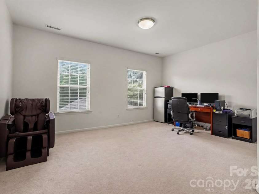 4106 Barclay Forest Drive, Charlotte, NC 28213.  MLS# CAR4411518, YatesRealty ID 41452. 