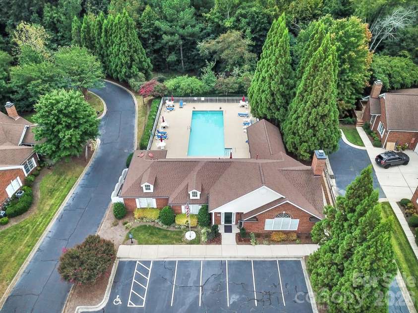 8368 Windsor Ridge Drive, Charlotte, NC 28277.  MLS# CAR4409492, YatesRealty ID 41454. 