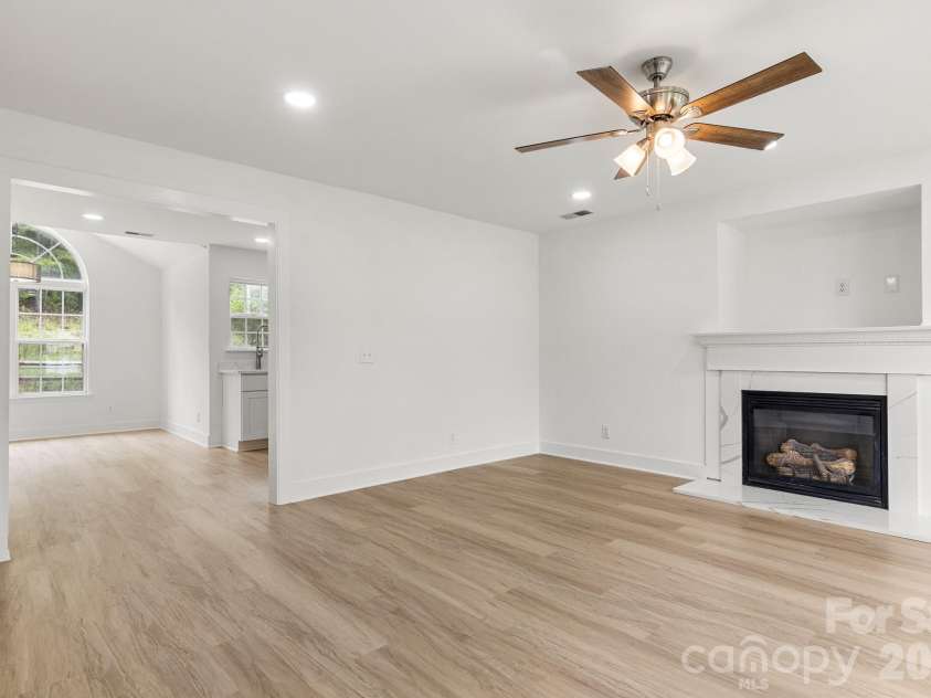 223 Newport Drive, Kannapolis, NC 28081.  MLS# CAR4409516, YatesRealty ID 41455. 