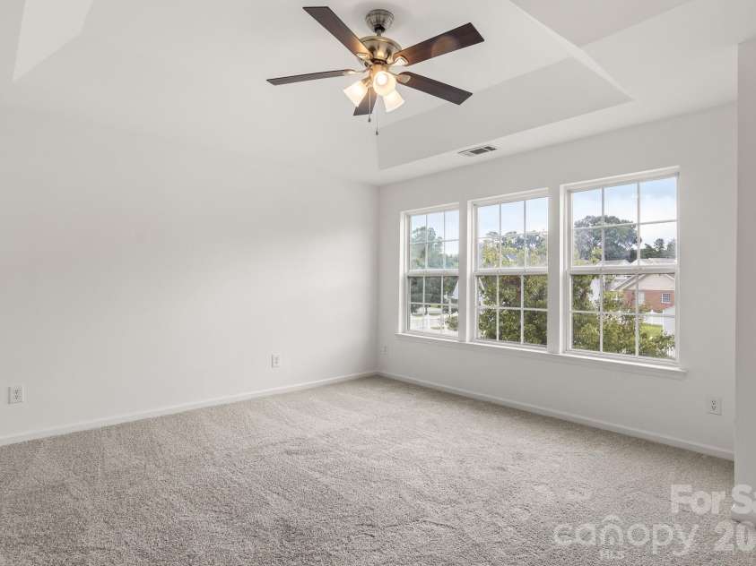 223 Newport Drive, Kannapolis, NC 28081.  MLS# CAR4409516, YatesRealty ID 41455. 