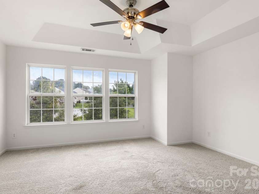 223 Newport Drive, Kannapolis, NC 28081.  MLS# CAR4409516, YatesRealty ID 41455. 