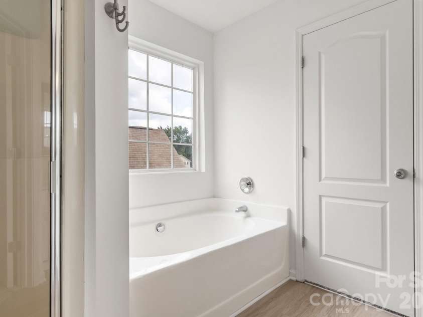 223 Newport Drive, Kannapolis, NC 28081.  MLS# CAR4409516, YatesRealty ID 41455. 
