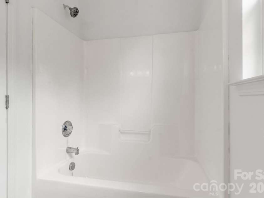 223 Newport Drive, Kannapolis, NC 28081.  MLS# CAR4409516, YatesRealty ID 41455. 