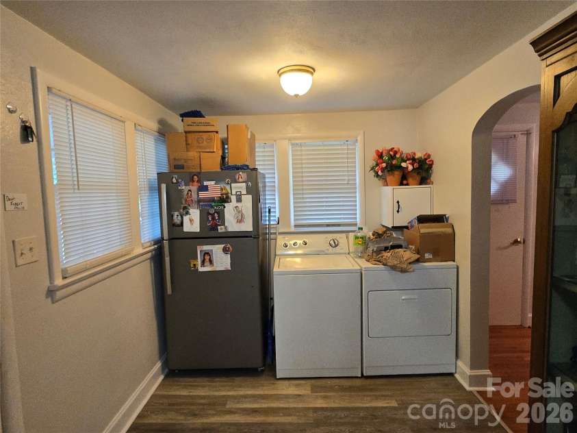 1326 26th Street, Hickory, NC 28602.  MLS# CAR4410573, YatesRealty ID 41457. 